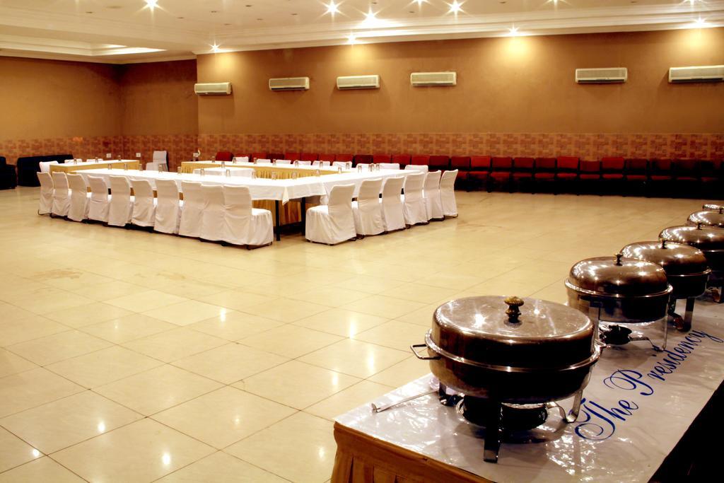 The Presidency Hotel Bhubaneswar Exterior photo