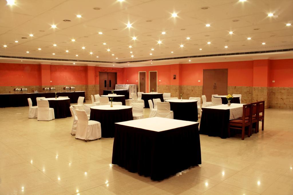 The Presidency Hotel Bhubaneswar Exterior photo
