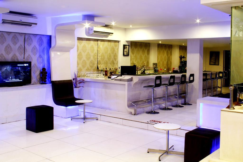 The Presidency Hotel Bhubaneswar Exterior photo